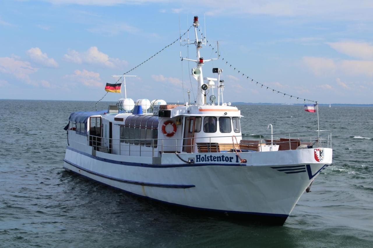 Ferienwohnungen Im Haus Strandburg Grömitz Екстериор снимка